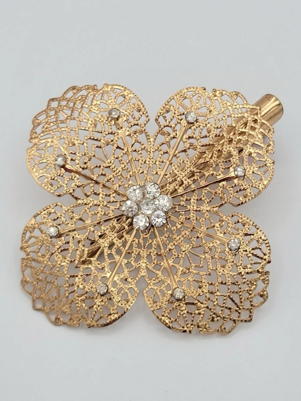 New🌟Anthropologie-Gold Flower Clip with Clear Crystals